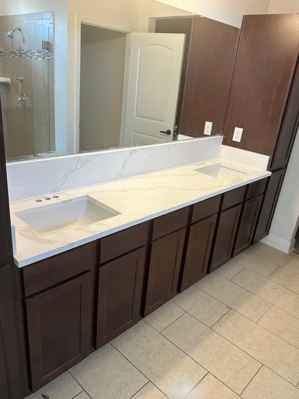 Calacatta Double Vanity, Espresso